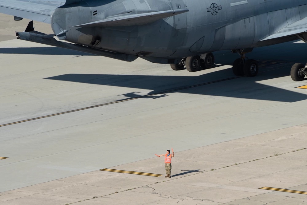 A-10s fly over 9/11 KC Chiefs pre-game > Air Force Reserve Command