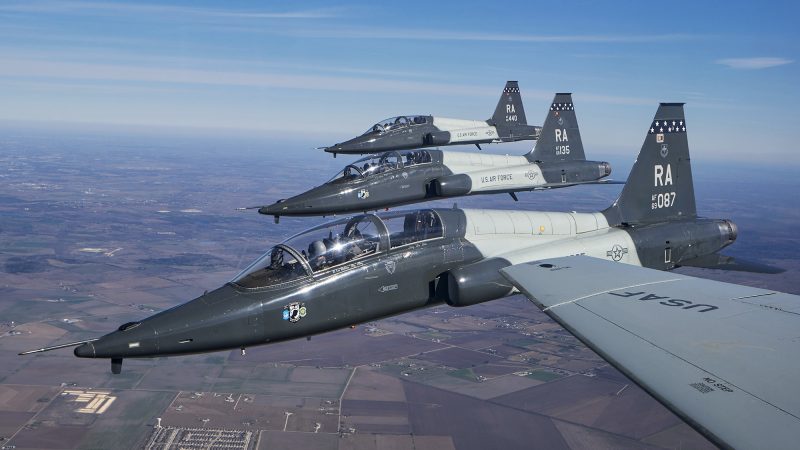 T-38C formation flying