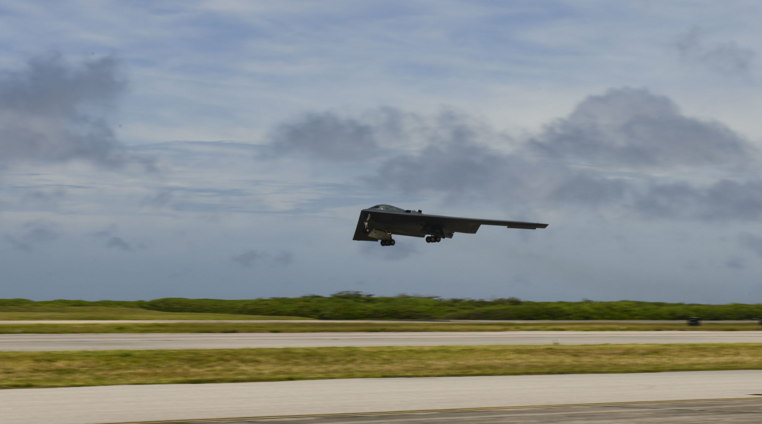 B-1s, B-2s Train Down Under