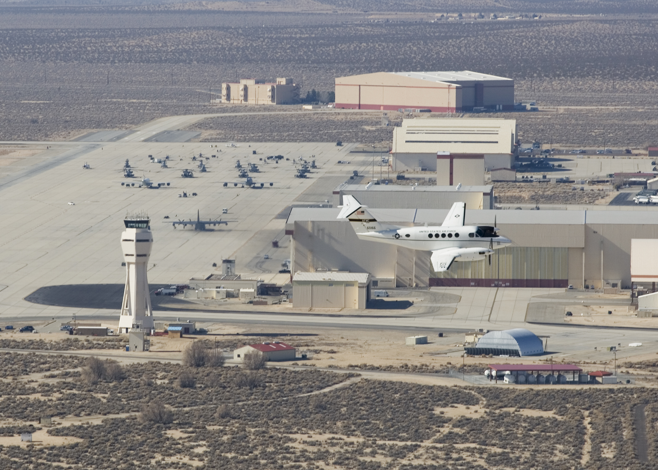 Edwards Airmen take to field on Dodgers' opening day > Edwards Air