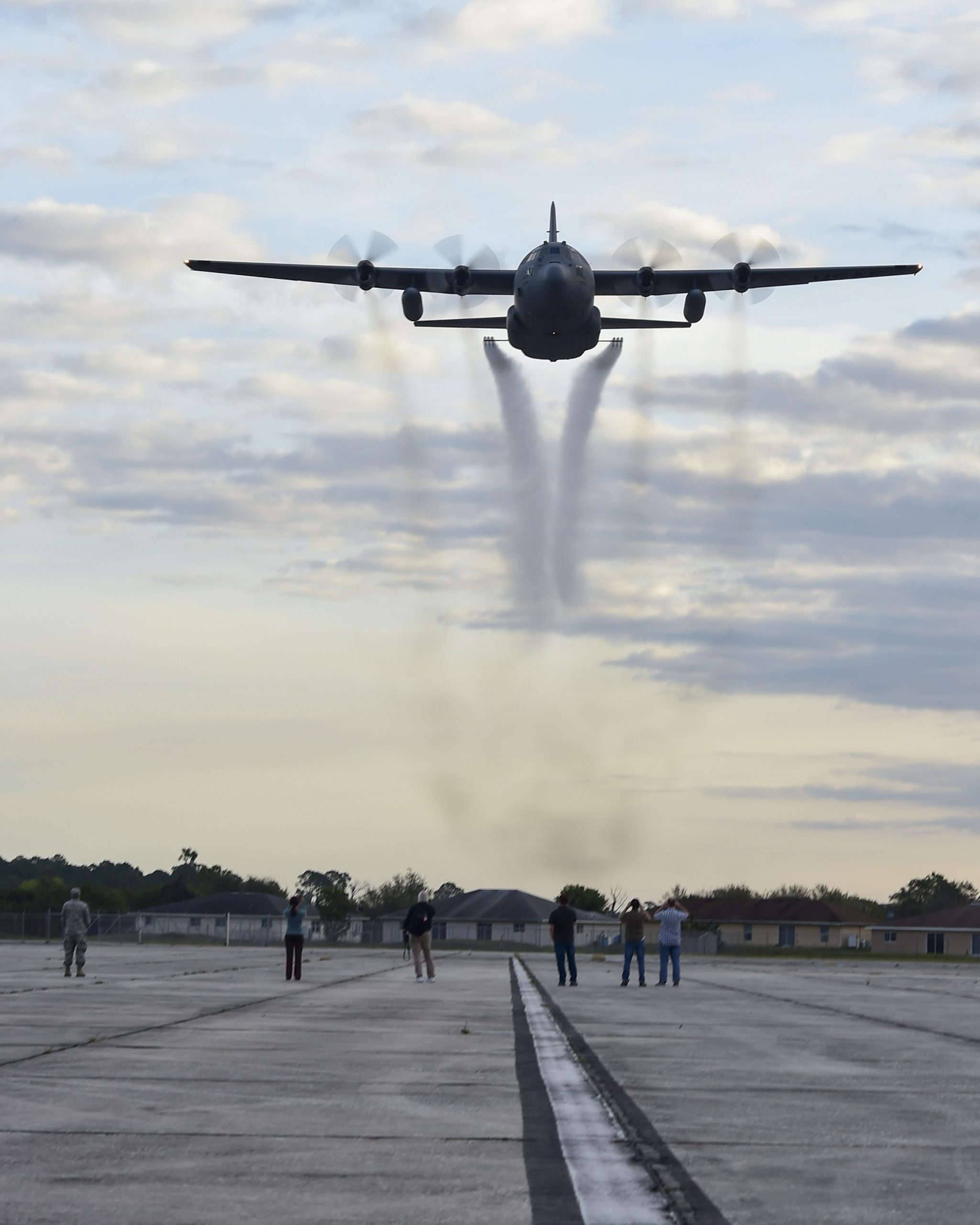 Bug-Spraying C-130s Deploy to Louisiana