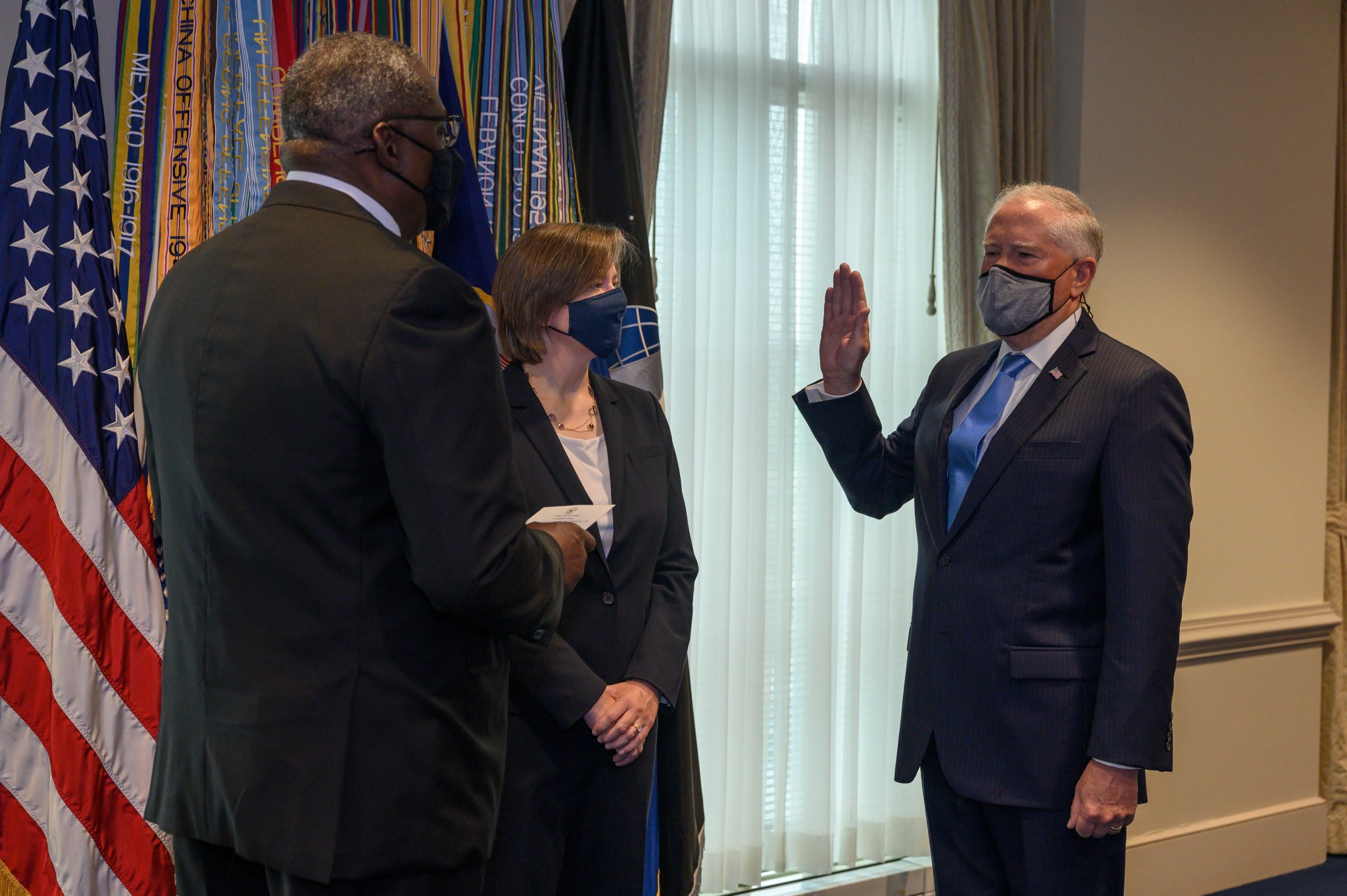 Frank Kendall Ceremonially Sworn in as Air Force Secretary