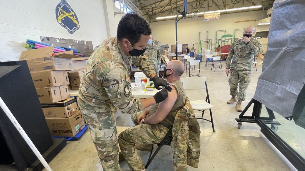 15,000 Reserve, Guard Airmen Remain Unvaccinated Two Weeks from Deadline