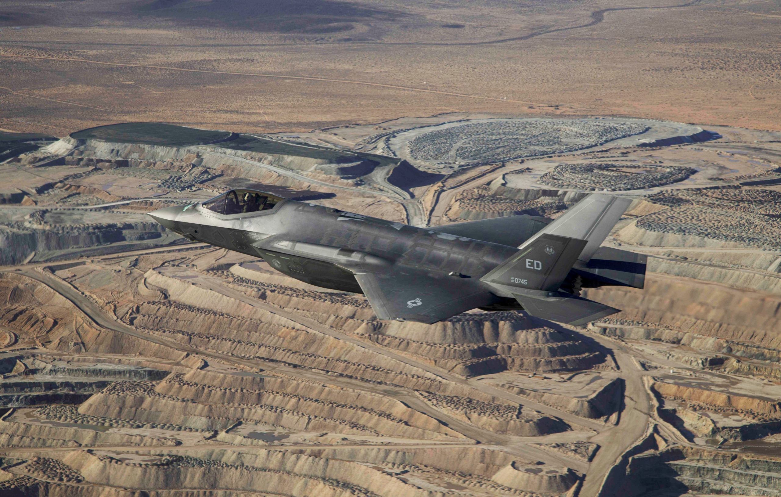 Upgraded F-35 Deliveries Delayed to Mid-2024; USAF Prioritizes New Units in  the Meantime