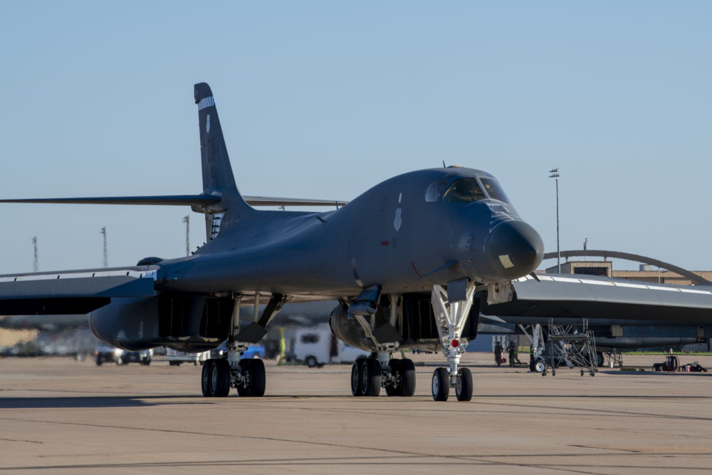 Investigation: Cracked Fan Blade On B-1 Caused Massive Fireball, Sent ...