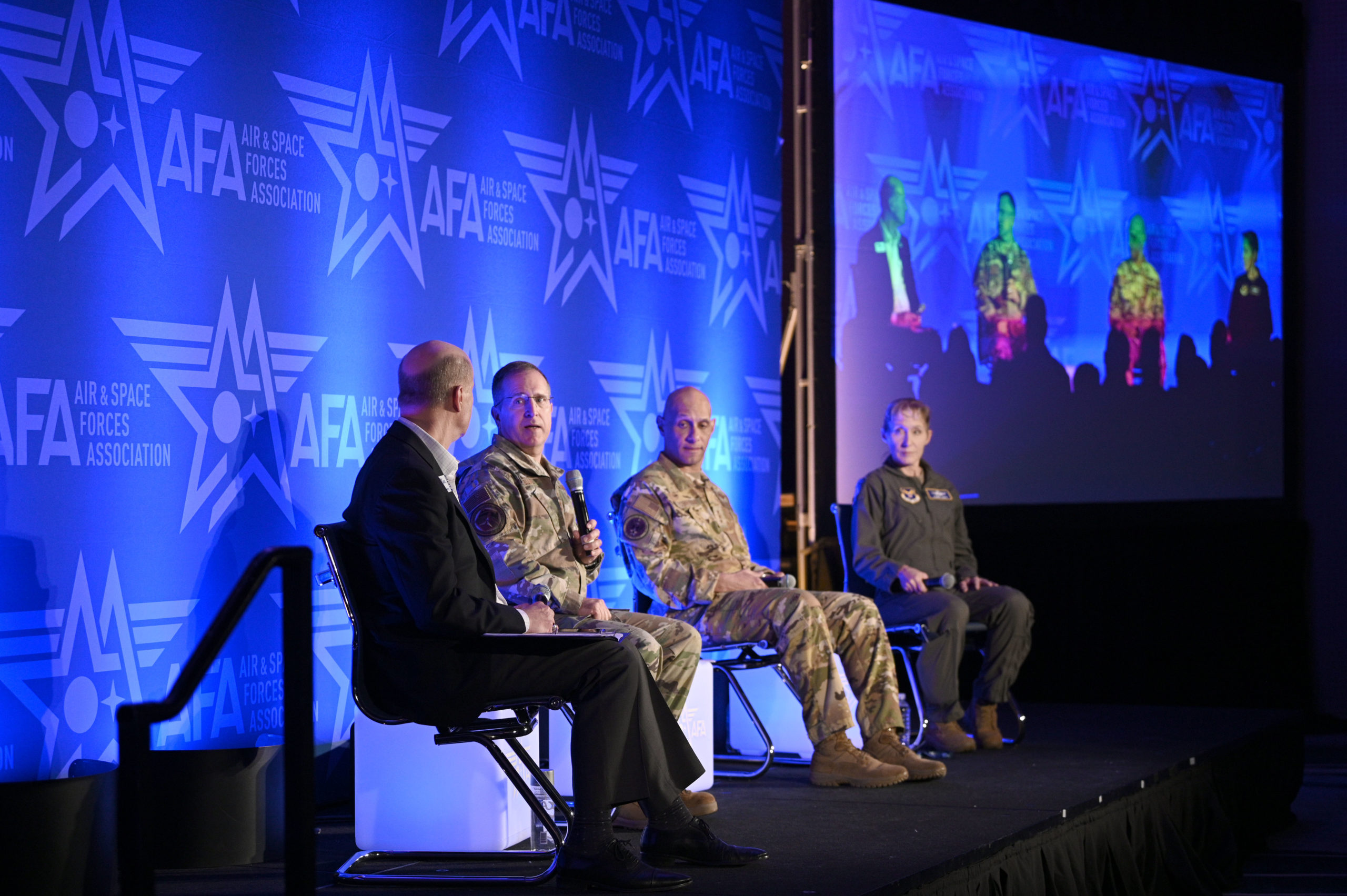 Scenes from the Presidential visit > Eglin Air Force Base > Article Display