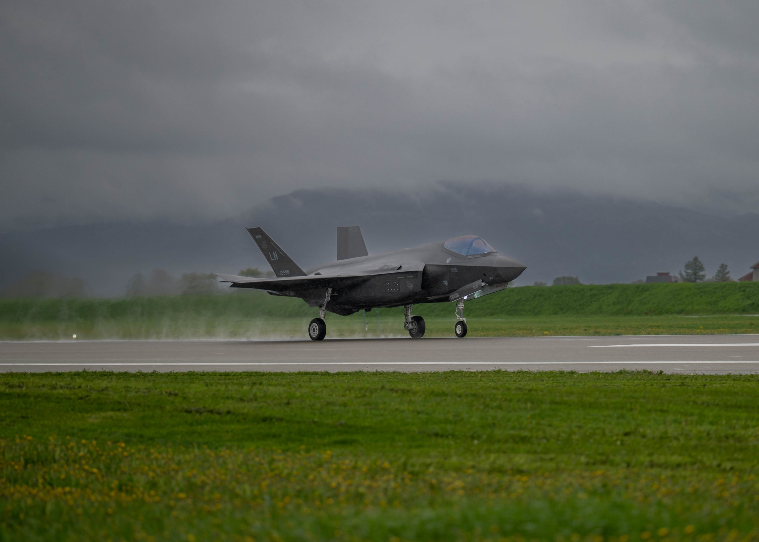 In a First, USAF F-35s Join Multinational Arctic Challenge Exercise