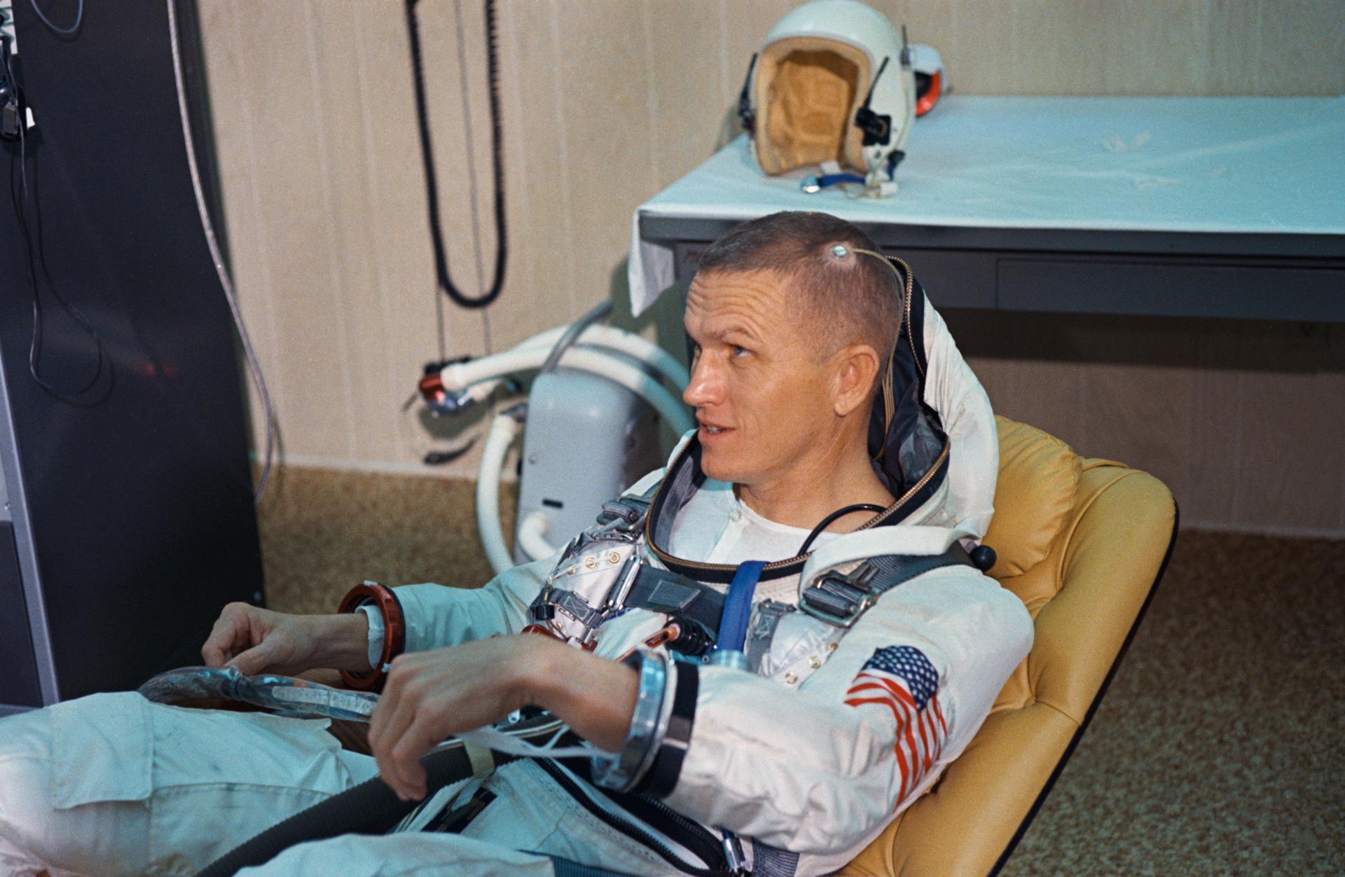 Frank Borman, Apollo 8 Commander and USAF Pilot, Dies at 95
