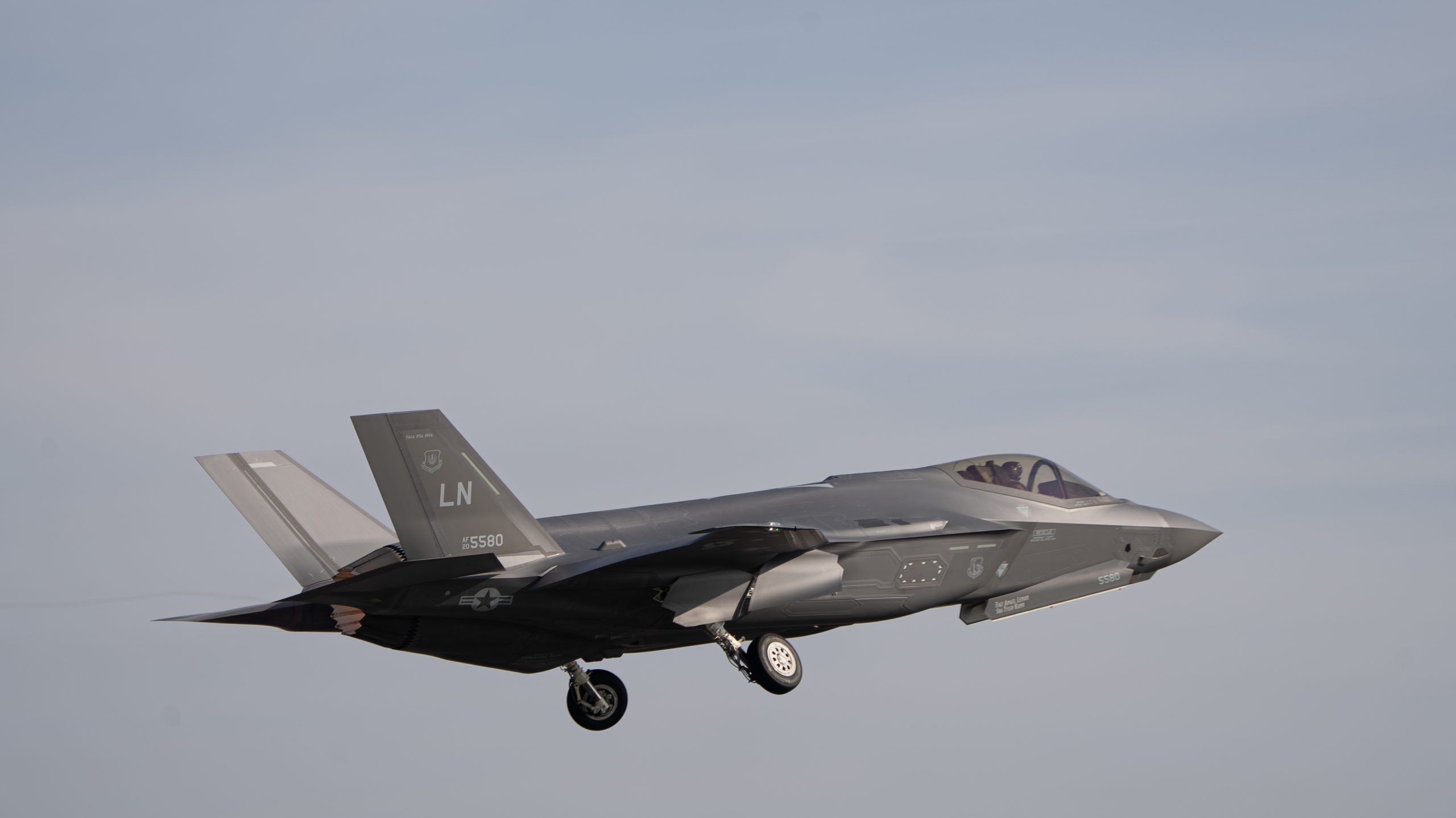 Top Lawmakers Want to Slash F-35 Production, Put Funds Toward Test Capacity