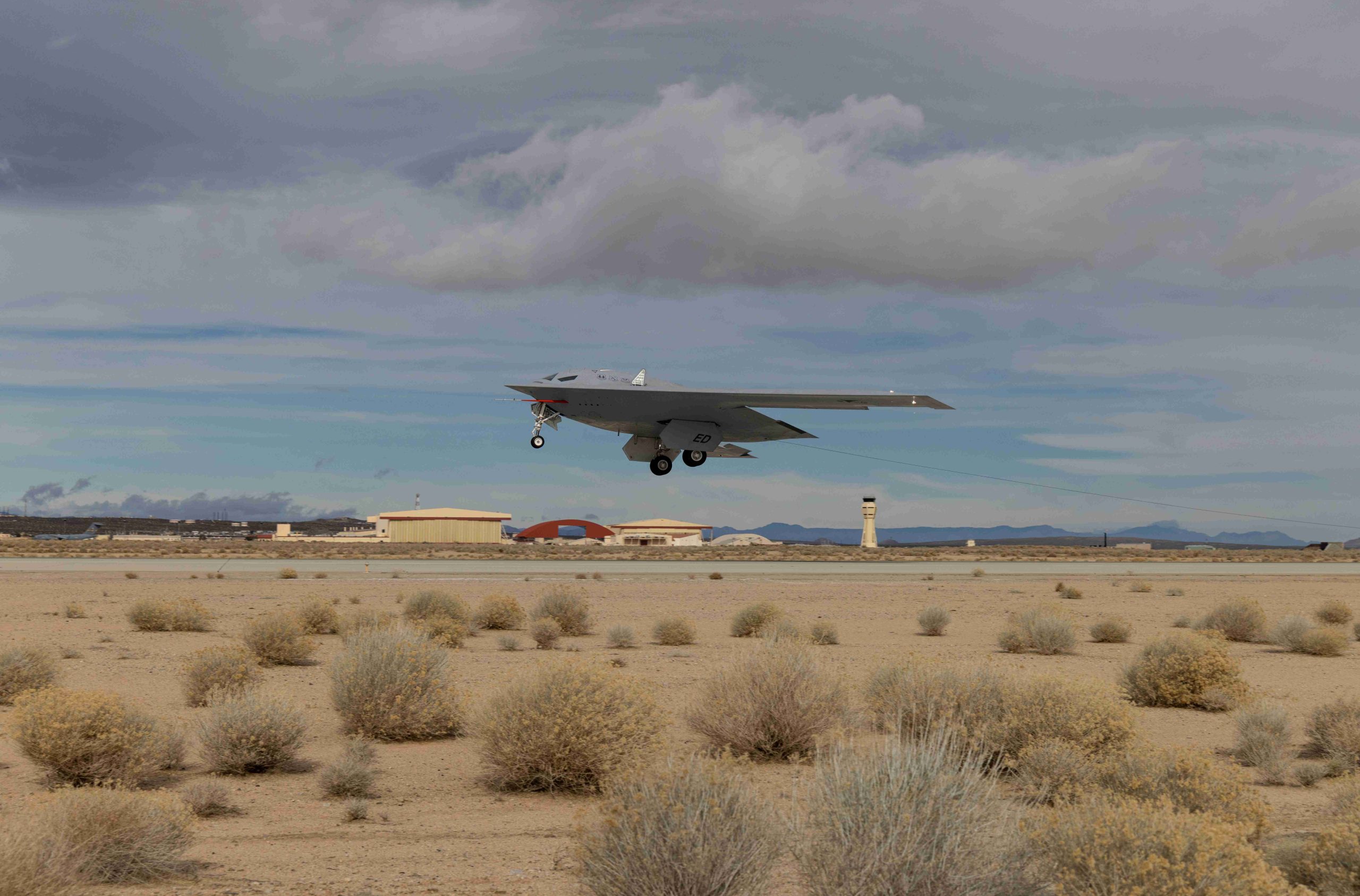 What the Air Force’s New B-21 Photos Show About the Raider
