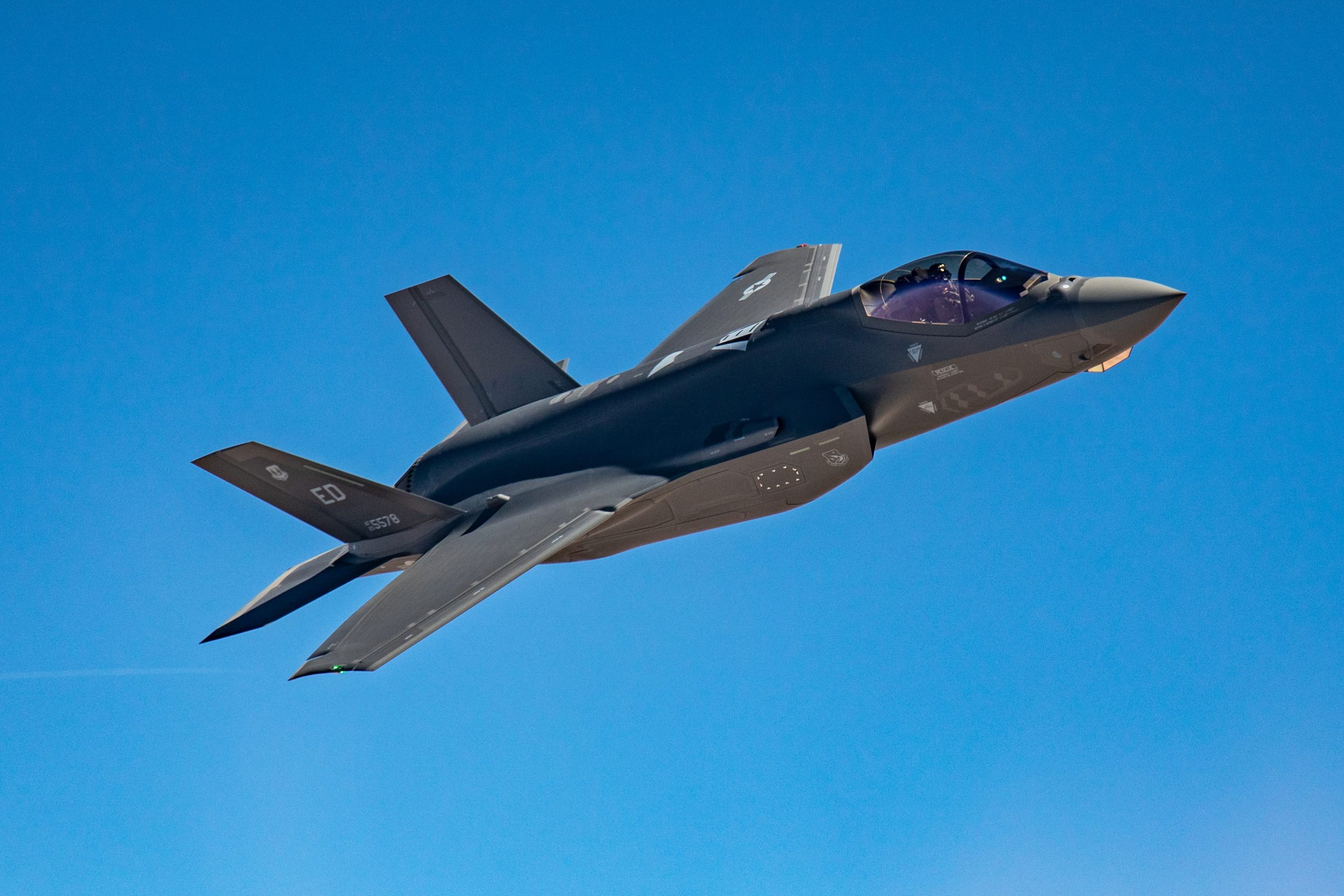 Lockheed Looks to Deliver Up to 190 F-35s in 2025, Loses $1.9 Billion on Secret Programs