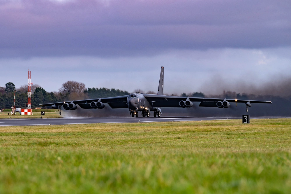 B-52s, F-35s Fly Live-Fire Arctic Exercise with Norway and UK