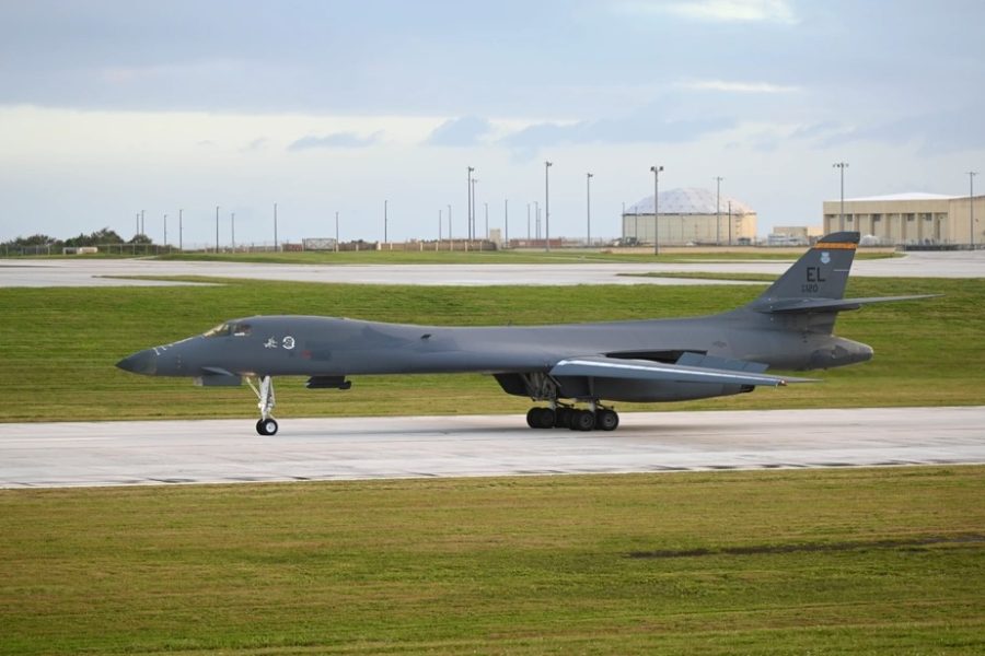 b-1 bomber