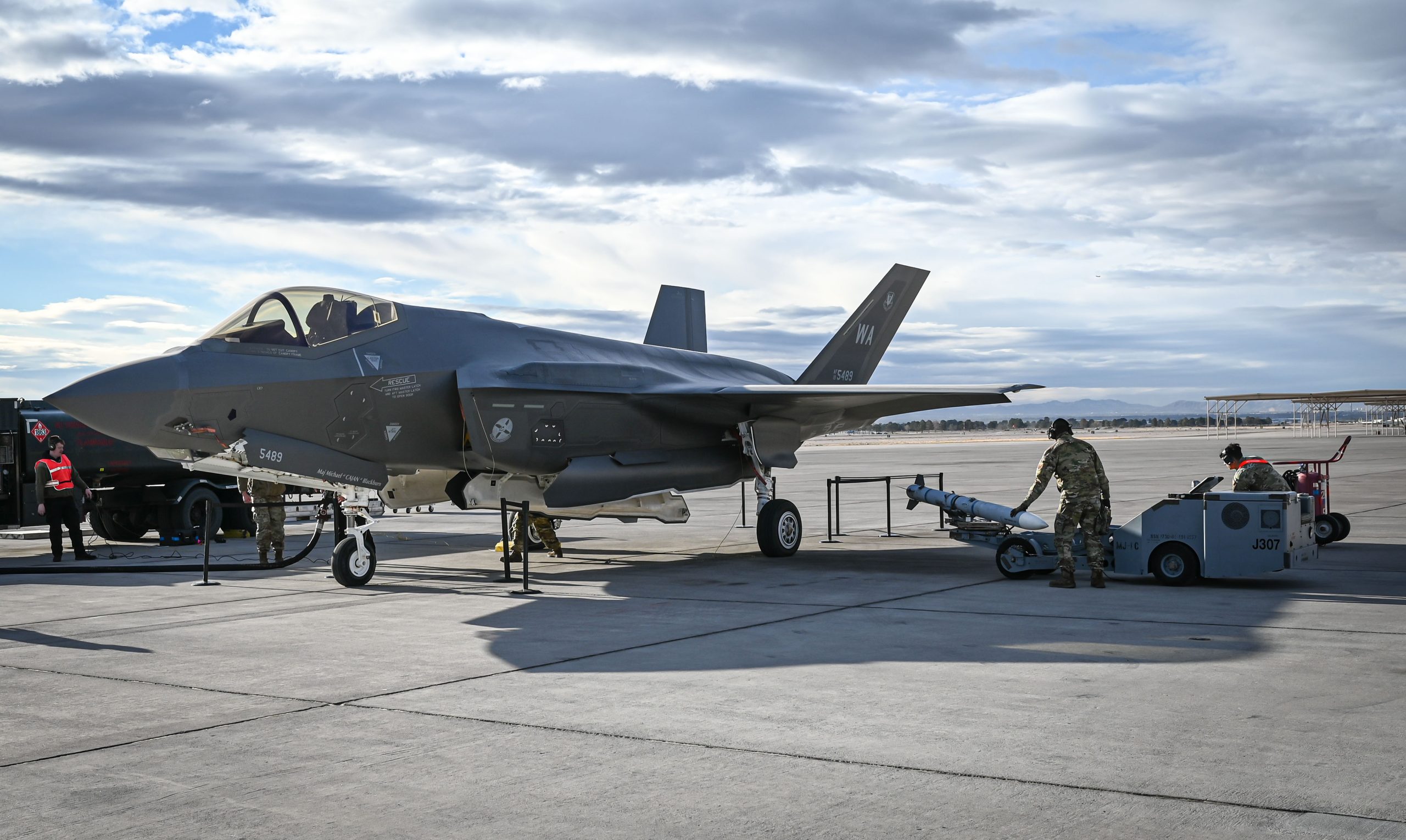 Maintainers Reload and Refuel a ‘Hot’ F-35A for the First Time